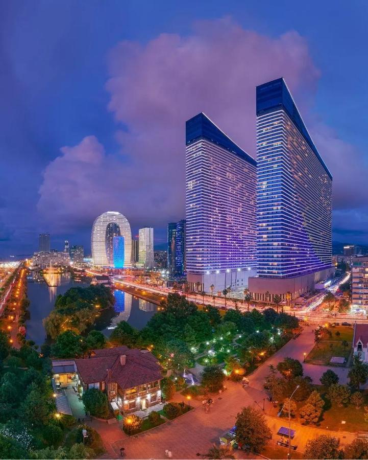 Luxury Sea View Apartments In Orbi City באטומי מראה חיצוני תמונה